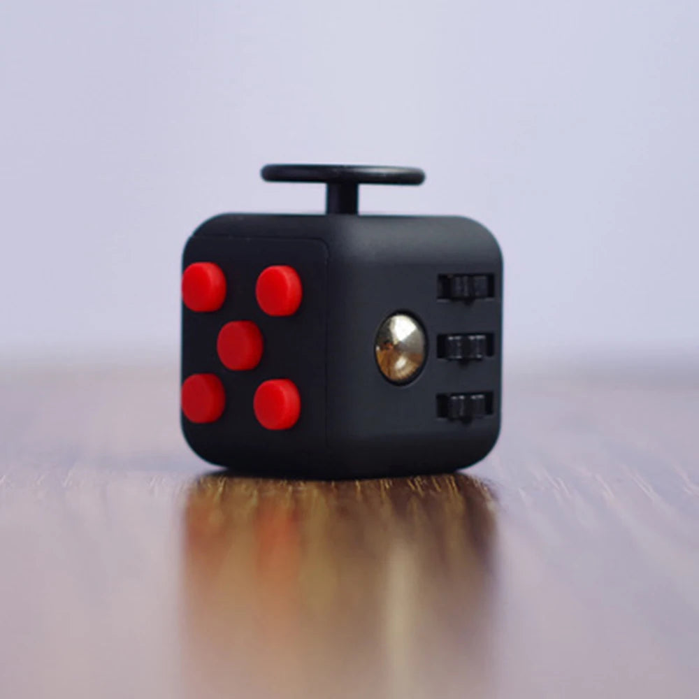 Fidget cube  Decompression dice anti-irritating anxiety venter six-sided fingertip toy decorative pendant