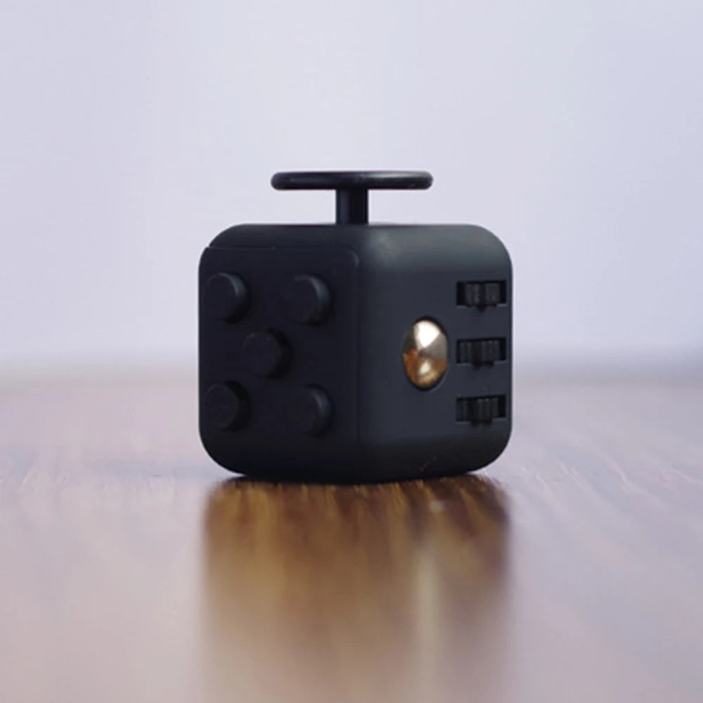 Fidget cube  Decompression dice anti-irritating anxiety venter six-sided fingertip toy decorative pendant